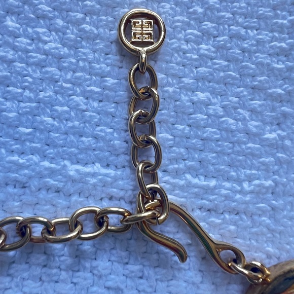 Givenchy Vintage Chunky  jumbo link Gold Chain Necklace - Picture 4 of 6